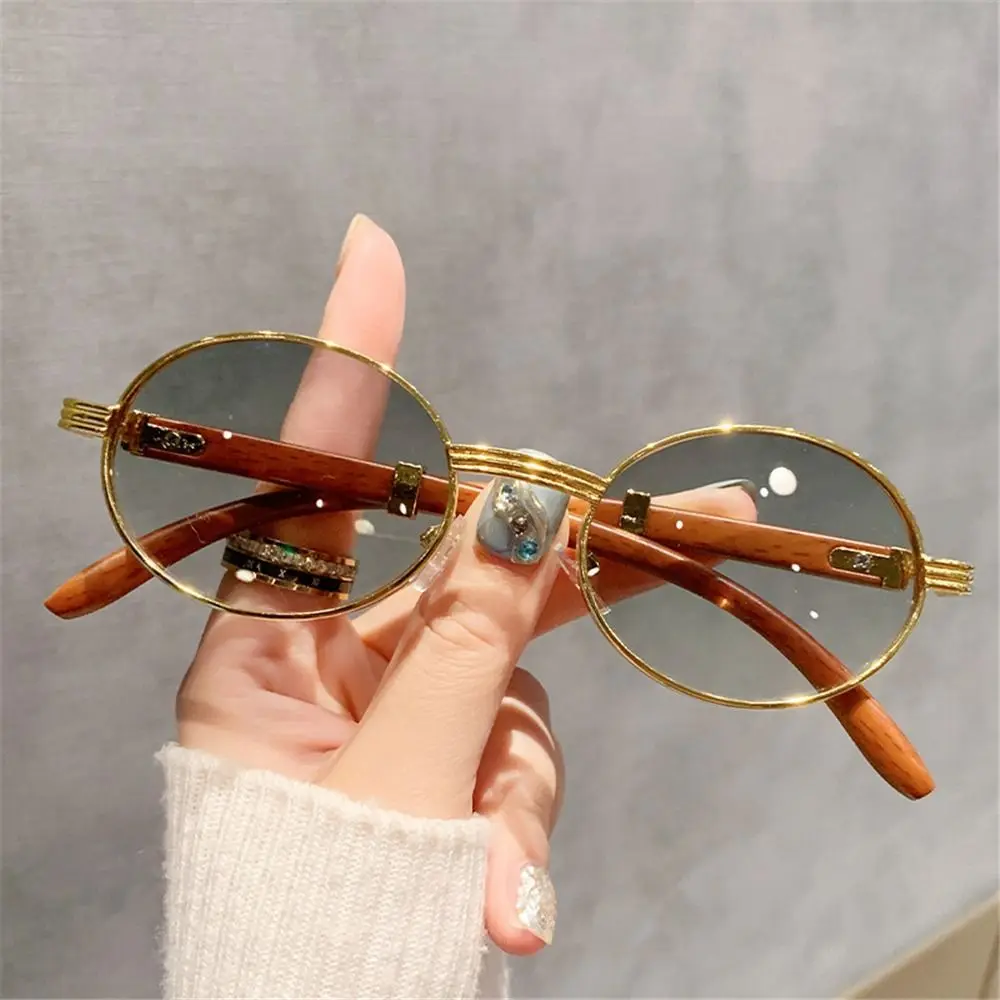 Kacamata Hitam Bingkai Kecil M - Vintage Fashion Enthusiasts ulasan dan harga